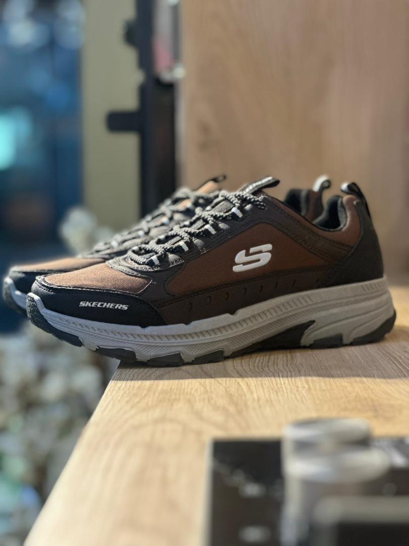 SKETCHERS GO WALK
